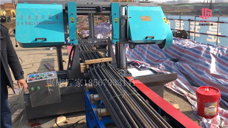 鋼筋籠盤絲機(jī)對(duì)比滾焊機(jī)昭通市報(bào)道